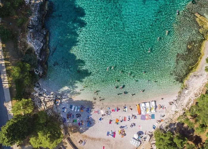 Tramontana Near Pula For 6 Persons With 30m2 Private Pool Villa *