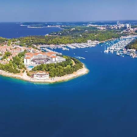 Вилла Tramontana Near Pula For 6 Persons With 30m2 Private Pool Jadreski