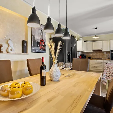 Tramontana Near Pula For 6 Persons With 30m2 Private Pool * Jadreški