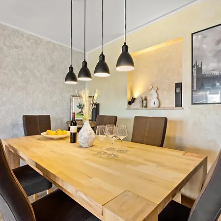 Tramontana Near Pula For 6 Persons With 30m2 Private Pool