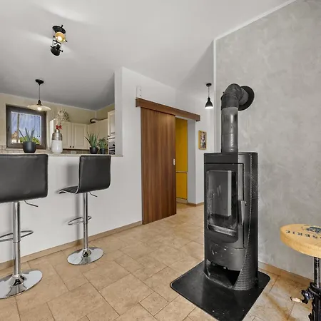 Villa Tramontana Near Pula For 6 Persons With 30m2 Private Pool