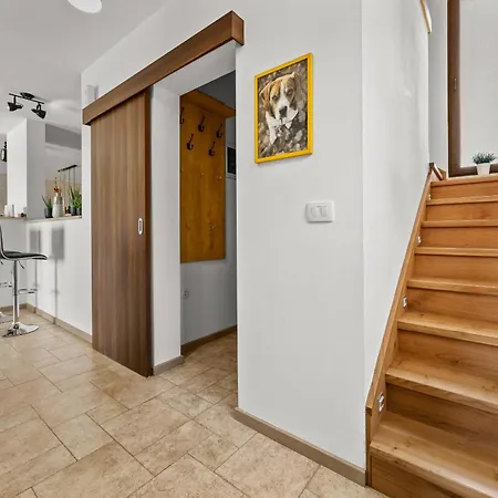 Tramontana Near Pula For 6 Persons With 30m2 Private Pool Willa *