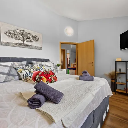 Villa Tramontana Near Pula For 6 Persons With 30m2 Private Pool Jadreški