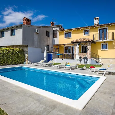 Tramontana Near Pula For 6 Persons With 30m2 Private Pool Jadreški