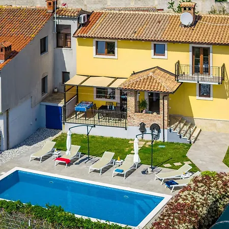 Tramontana Near Pula For 6 Persons With 30m2 Private Pool Villa Jadreški